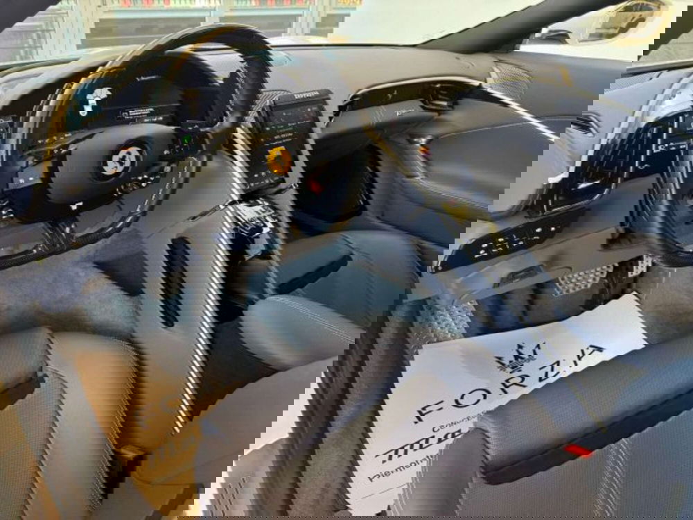 Ferrari Roma Spider usata a Torino (7)