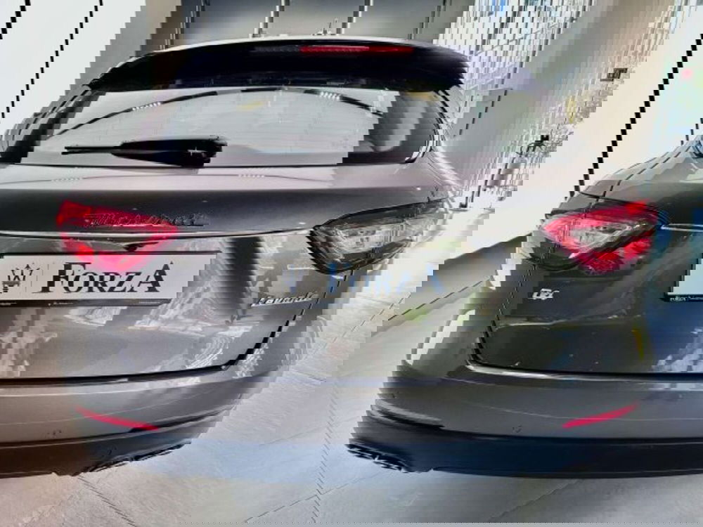 Maserati Levante usata a Torino (7)