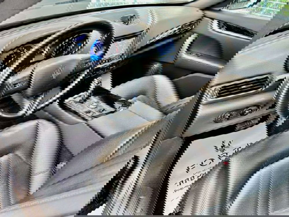 Maserati Levante usata a Torino (9)