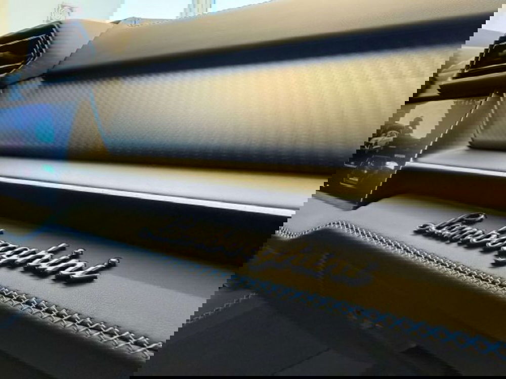 Lamborghini Urus usata a Torino (10)