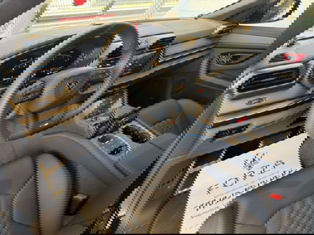 Lamborghini Urus usata a Torino (5)