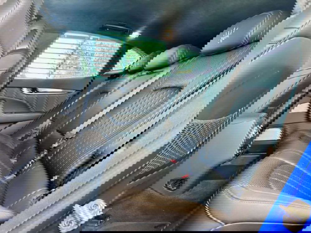 Maserati Levante usata a Torino (11)