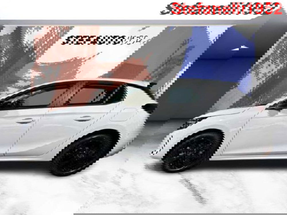 Opel Corsa nuova a Bologna (15)