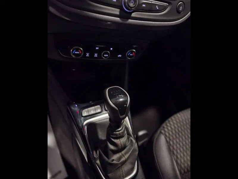Opel Crossland X usata a Torino (10)