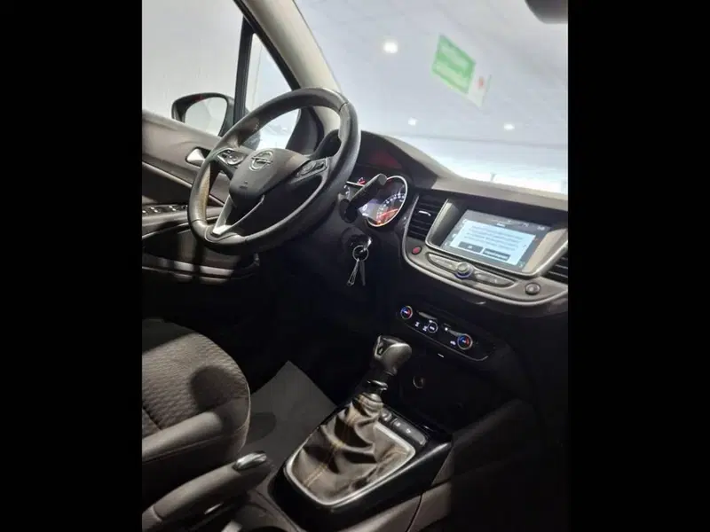 Opel Crossland X usata a Torino (13)