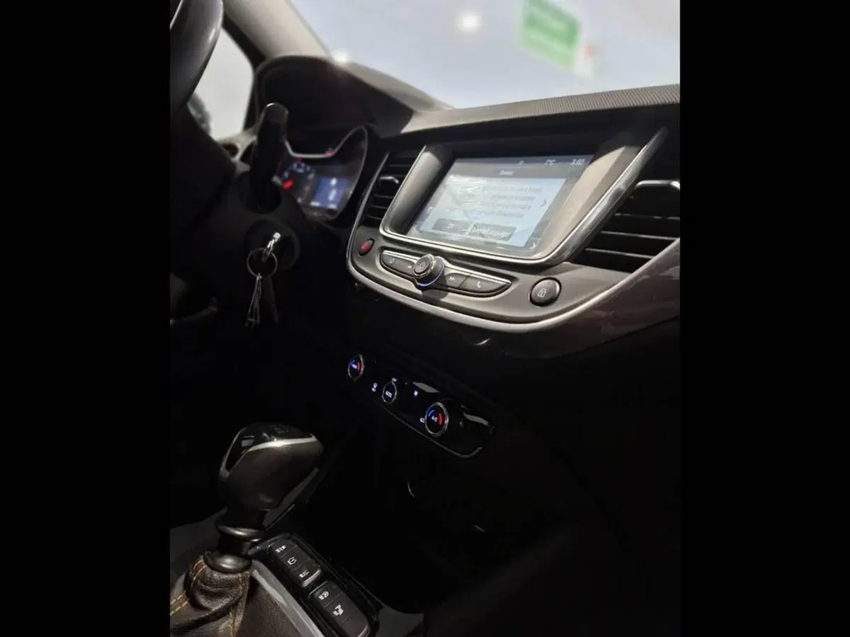 Opel Crossland X usata a Torino (9)