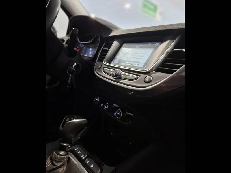 Opel Crossland X usata a Torino (9)