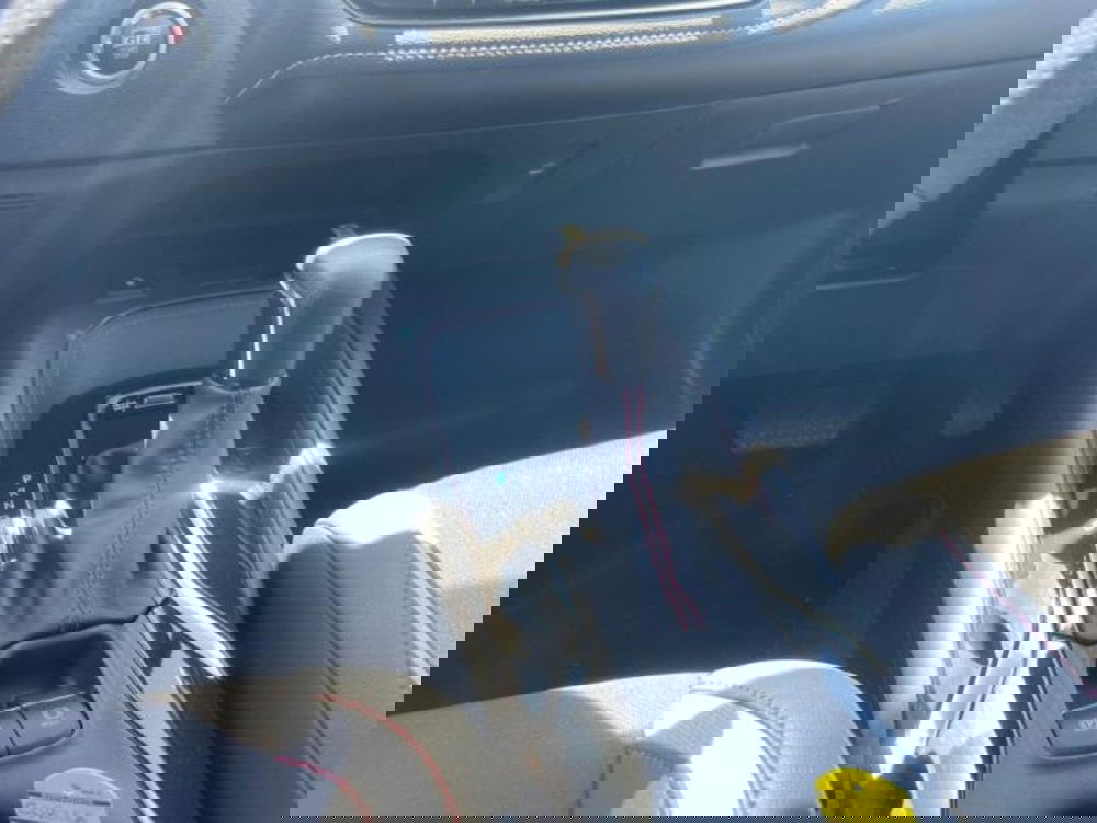 Toyota Corolla Touring Sports nuova a Sassari (10)