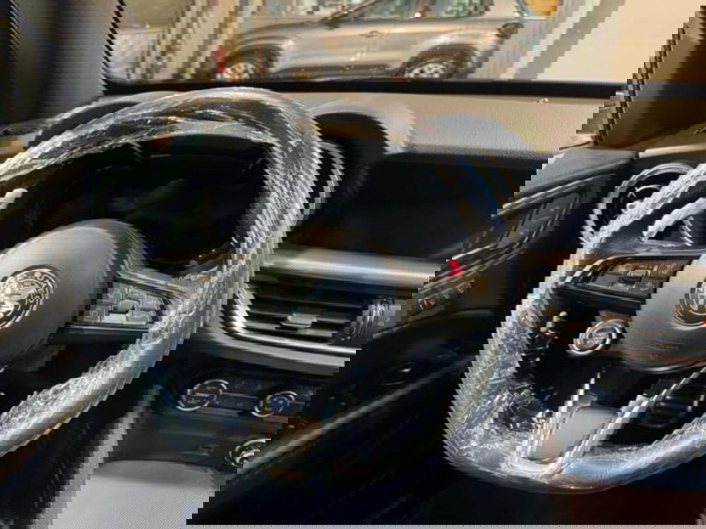 Alfa Romeo Stelvio usata a Vercelli (13)