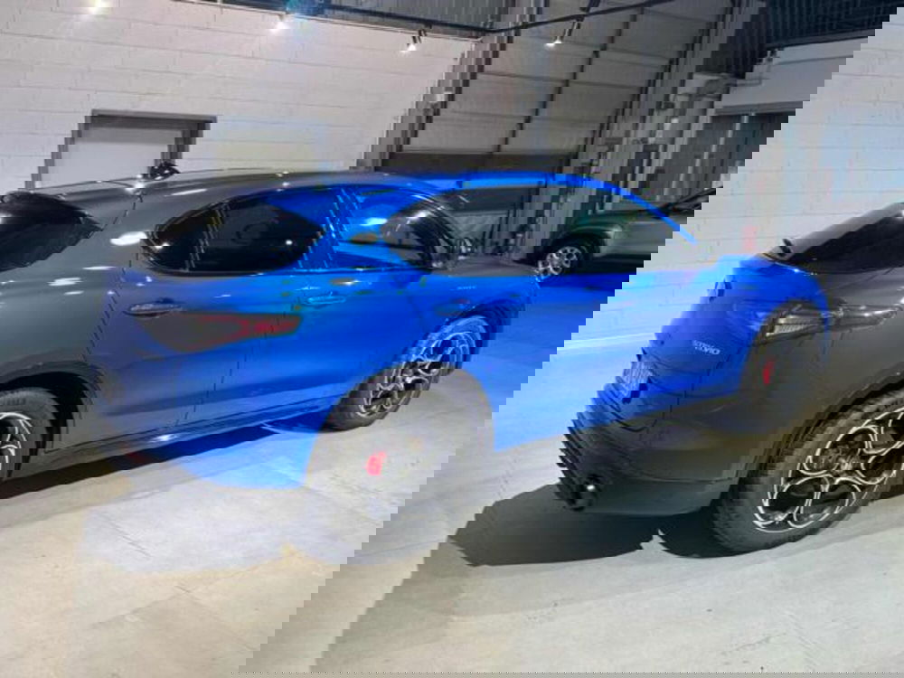 Alfa Romeo Stelvio usata a Vercelli (7)