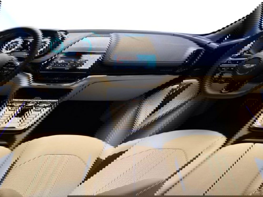 Aston Martin DBX nuova a Bologna (12)