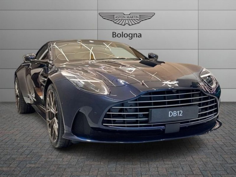 Aston Martin DB12 nuova a Bologna