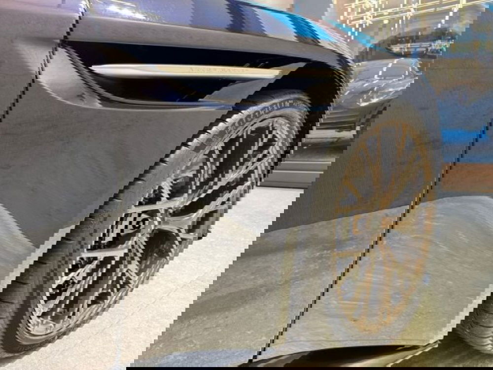 Aston Martin DB12 nuova a Bologna (20)