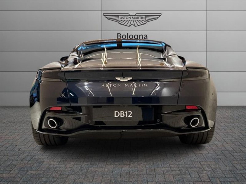 Aston Martin DB12 nuova a Bologna (4)