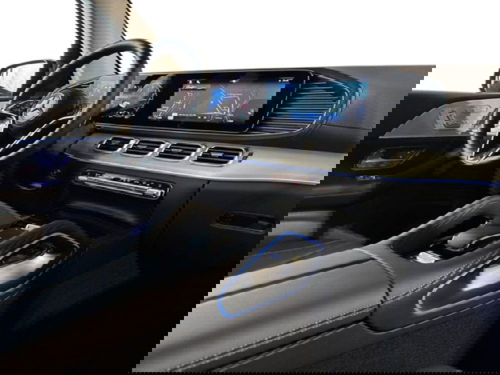 Mercedes-Benz GLB nuova a Bologna (15)