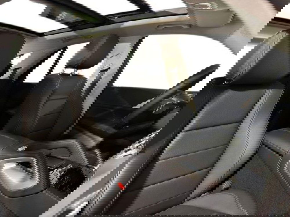 Mercedes-Benz GLB nuova a Bologna (16)