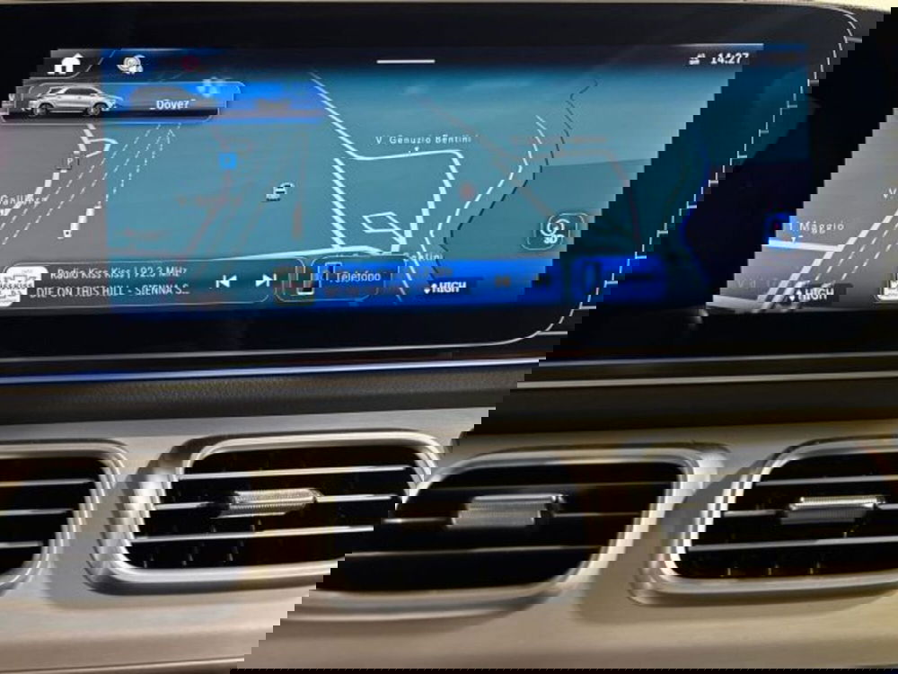 Mercedes-Benz GLB nuova a Bologna (17)