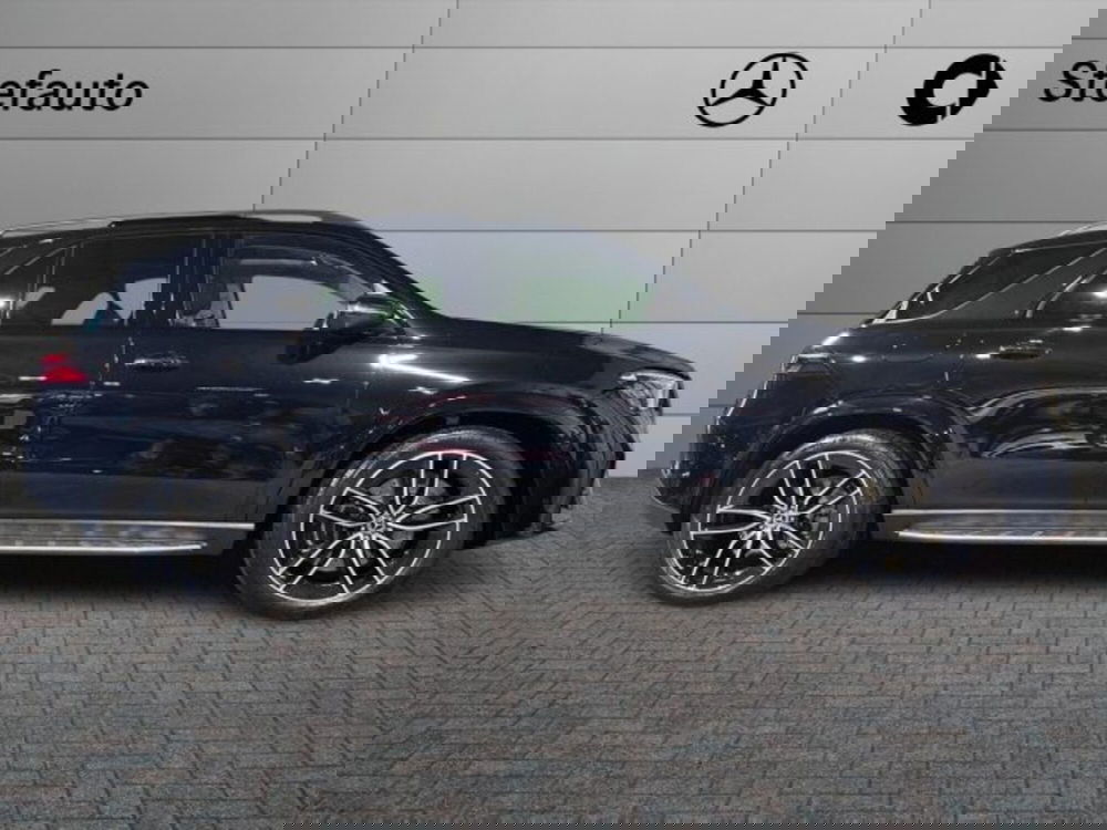 Mercedes-Benz GLB nuova a Bologna (2)