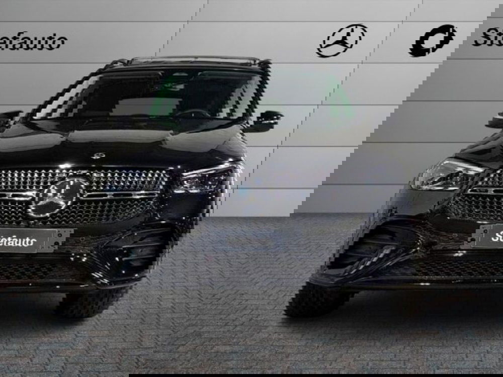 Mercedes-Benz GLB nuova a Bologna (4)