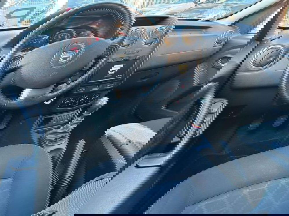 Dacia Duster usata a Firenze (16)