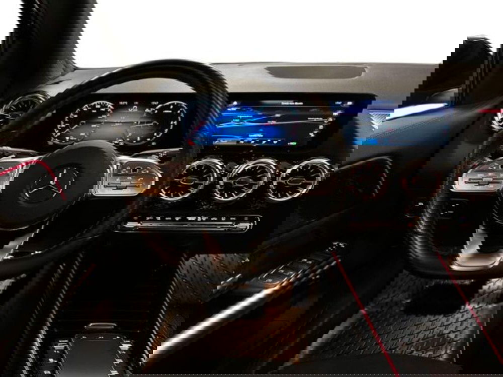 Mercedes-Benz GLA SUV usata a Avellino (11)