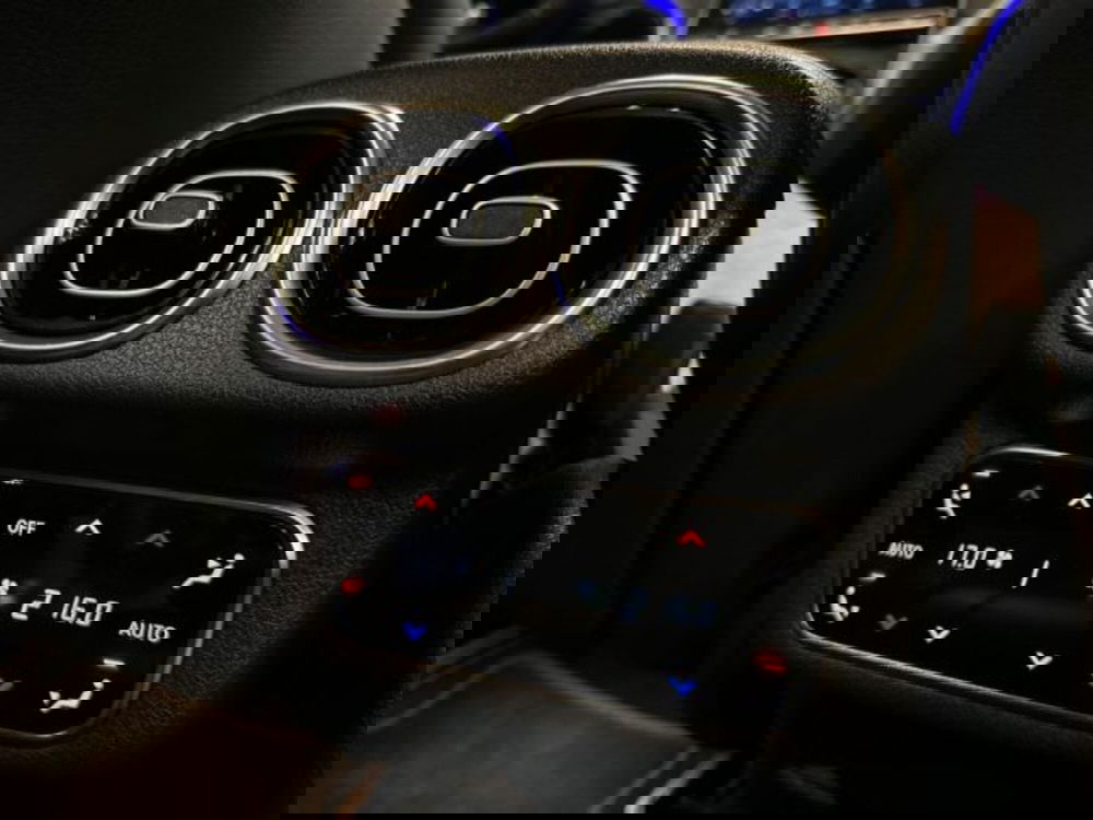 Mercedes-Benz GLC usata a Avellino (18)