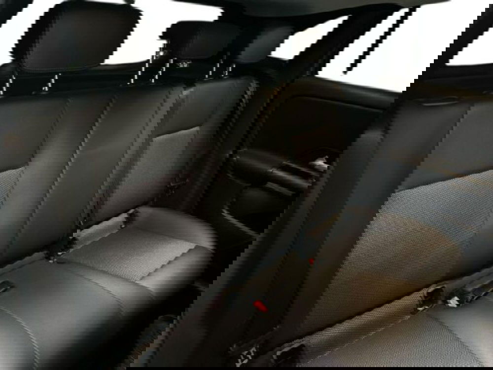 Mercedes-Benz GLA SUV usata a Avellino (16)