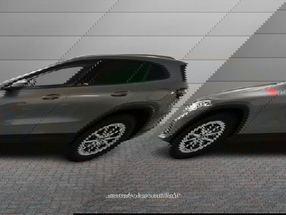 Mercedes-Benz GLA SUV usata a Avellino (6)