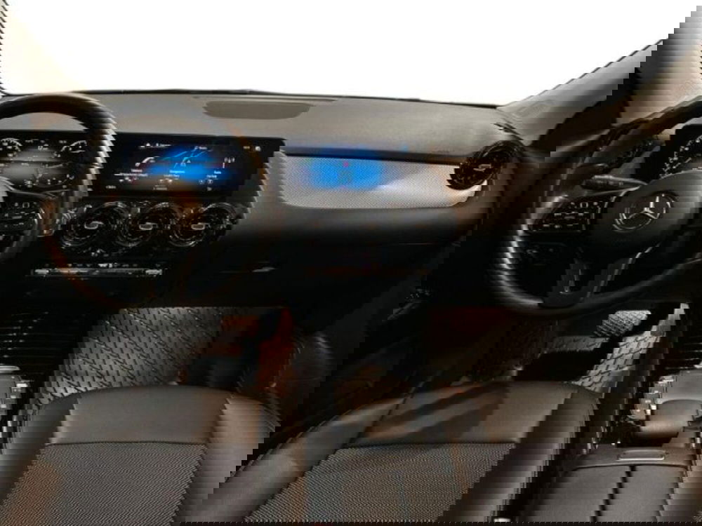 Mercedes-Benz GLA SUV usata a Avellino (9)