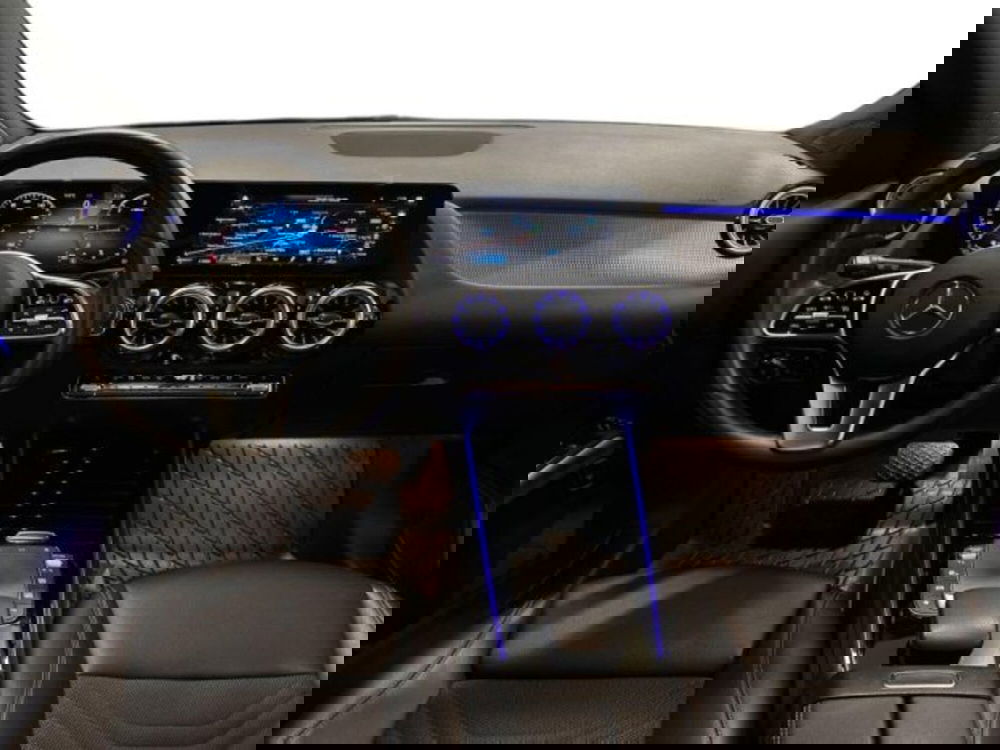 Mercedes-Benz GLA SUV usata a Avellino (9)