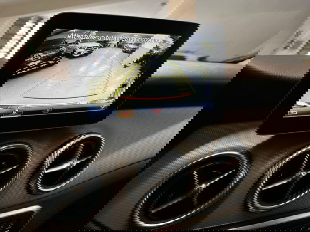 Mercedes-Benz GLA SUV usata a Avellino (14)