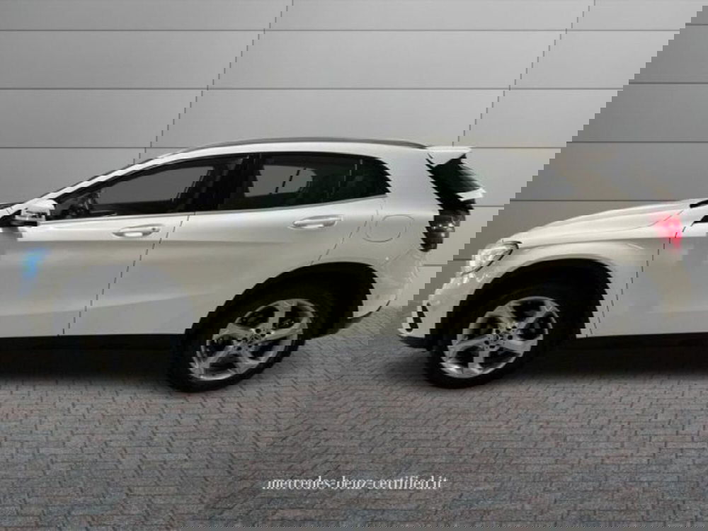 Mercedes-Benz GLA SUV usata a Avellino (6)