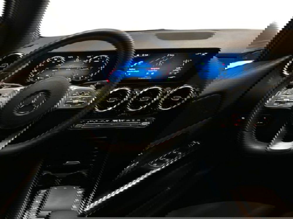 Mercedes-Benz GLA SUV usata a Avellino (11)