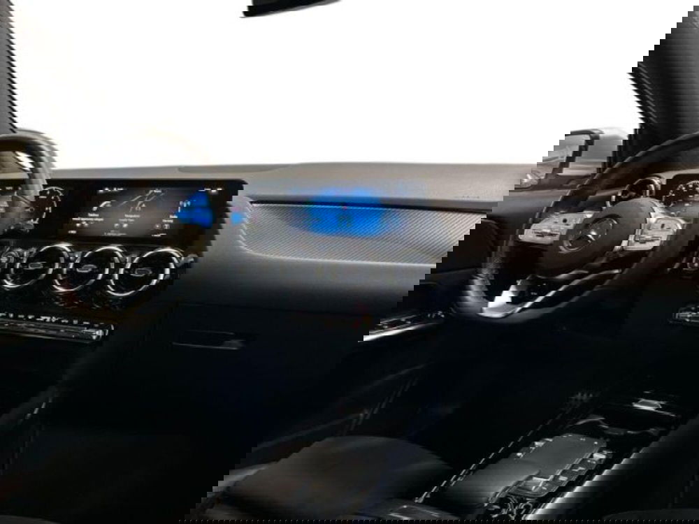 Mercedes-Benz GLA SUV usata a Avellino (15)