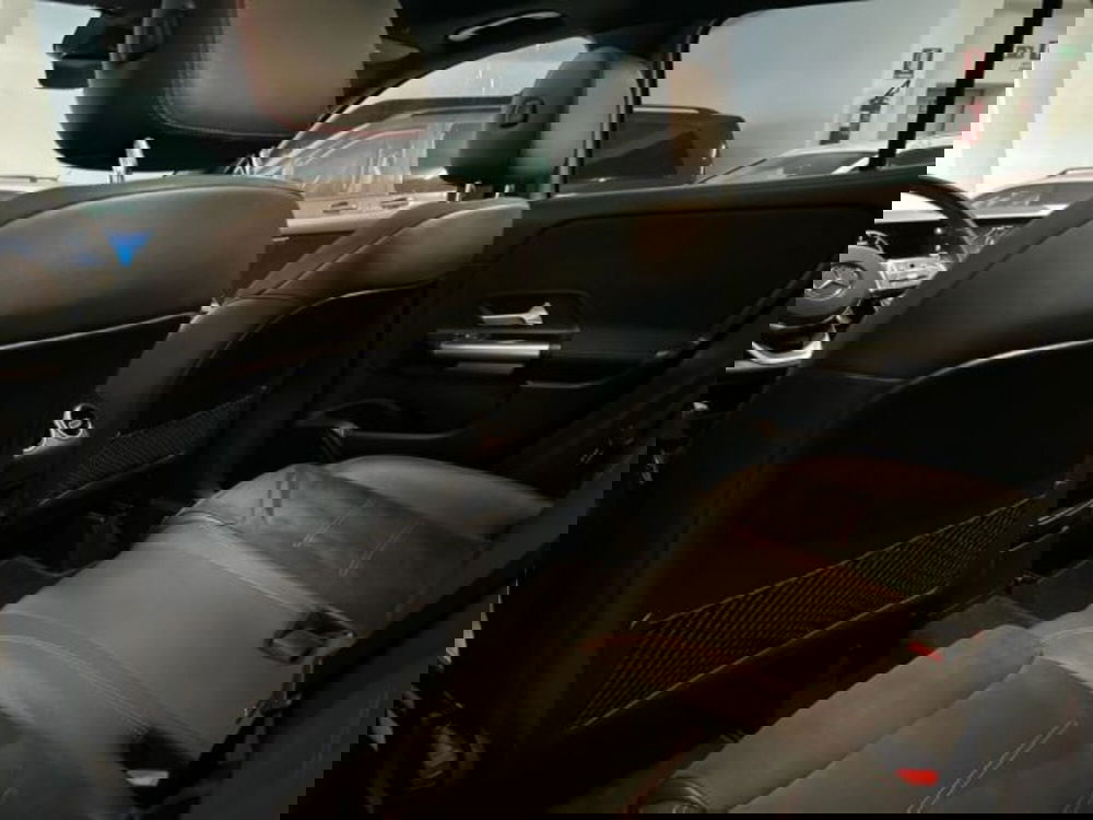 Mercedes-Benz GLA SUV usata a Avellino (18)