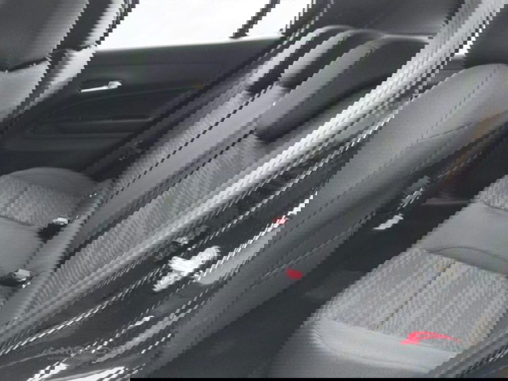 Jeep Avenger nuova a Perugia (11)