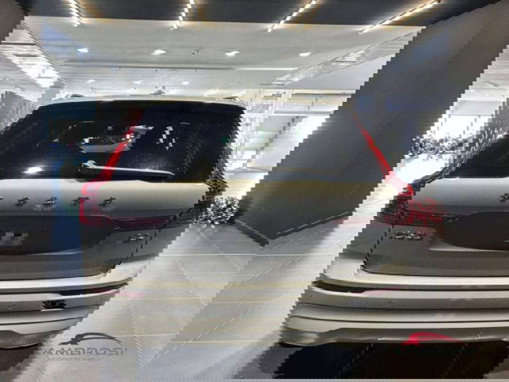 Volvo XC60 nuova a Perugia (5)