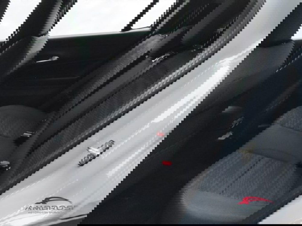 Jeep Avenger nuova a Perugia (11)