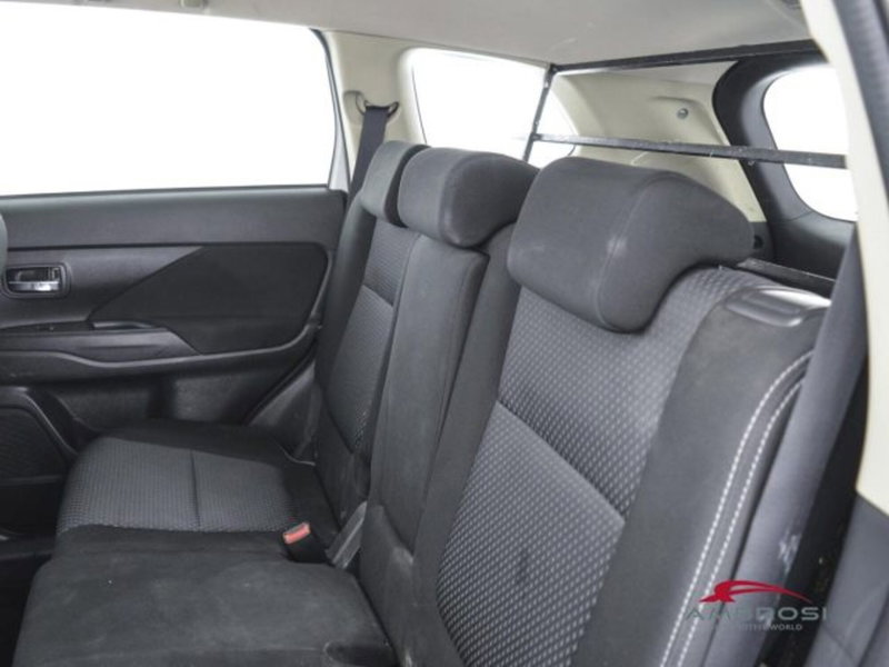 Mitsubishi Outlander usata a Perugia (10)