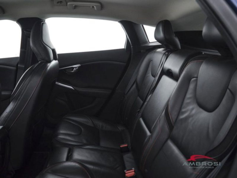 Volvo V40 Cross Country usata a Perugia (10)