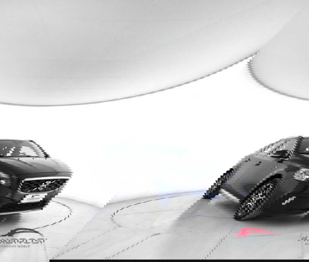 Volvo V40 Cross Country usata a Perugia (2)