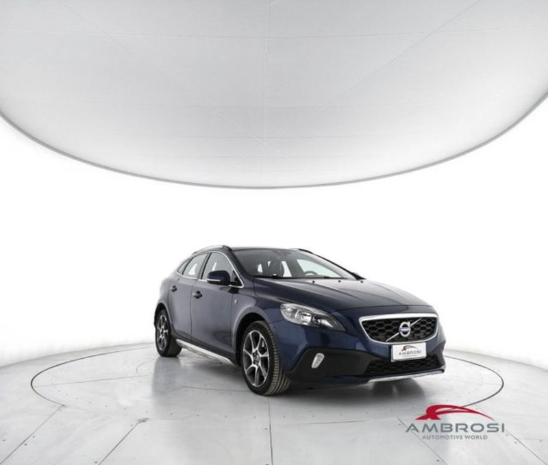 Volvo V40 Cross Country usata a Perugia (2)