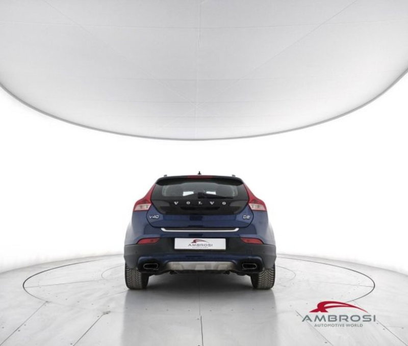 Volvo V40 Cross Country usata a Perugia (6)