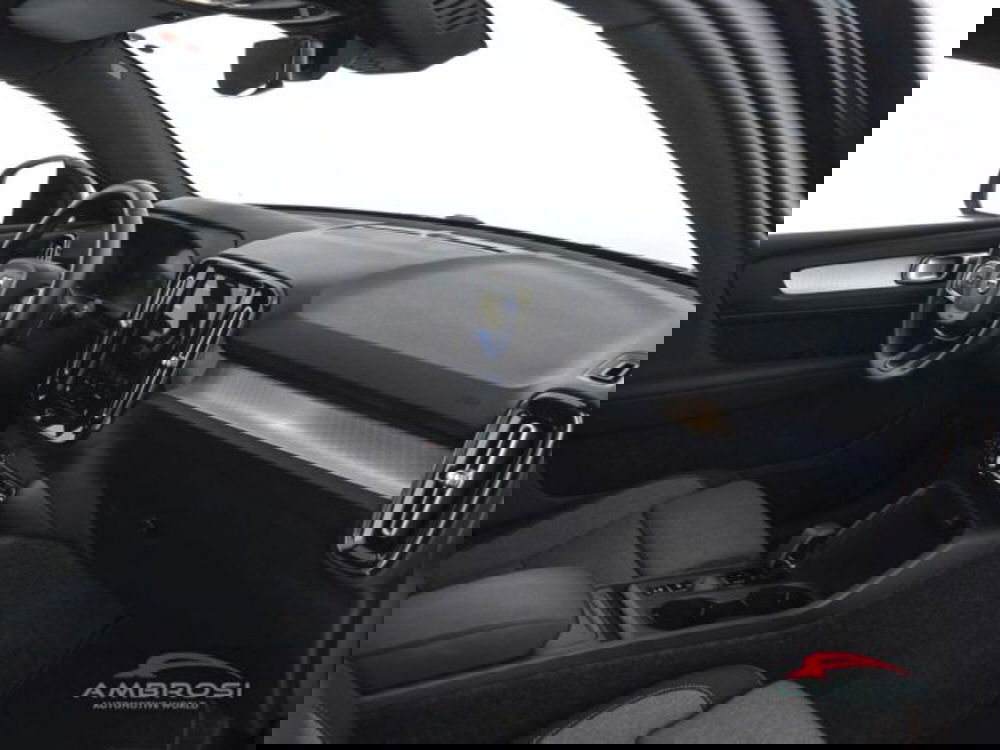 Volvo XC40 usata a Perugia (12)