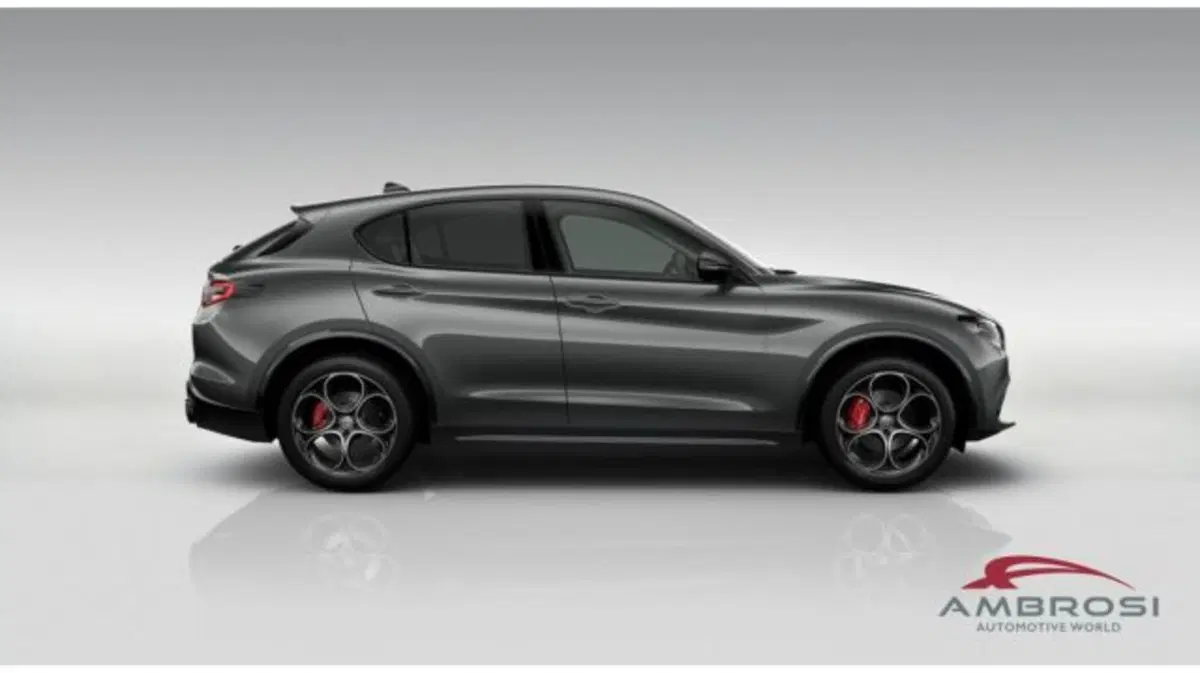 Alfa Romeo Stelvio nuova a Perugia (2)