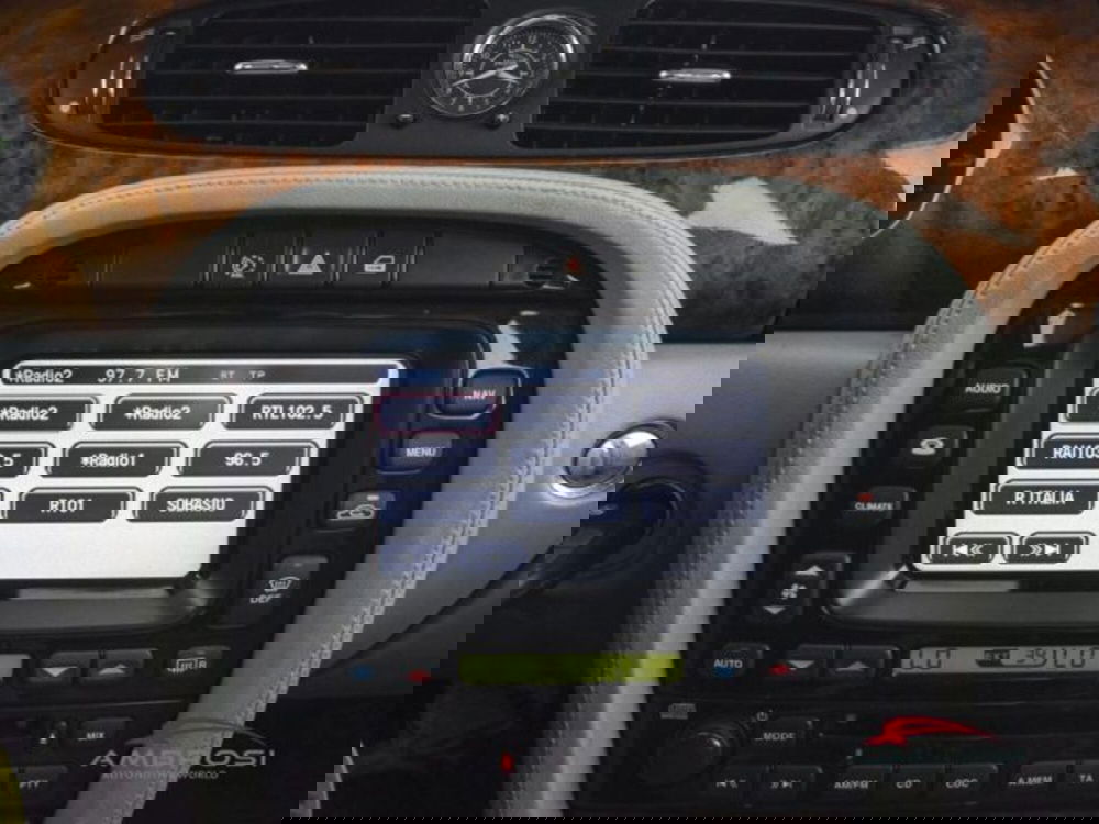 Jaguar XJ usata a Perugia (14)