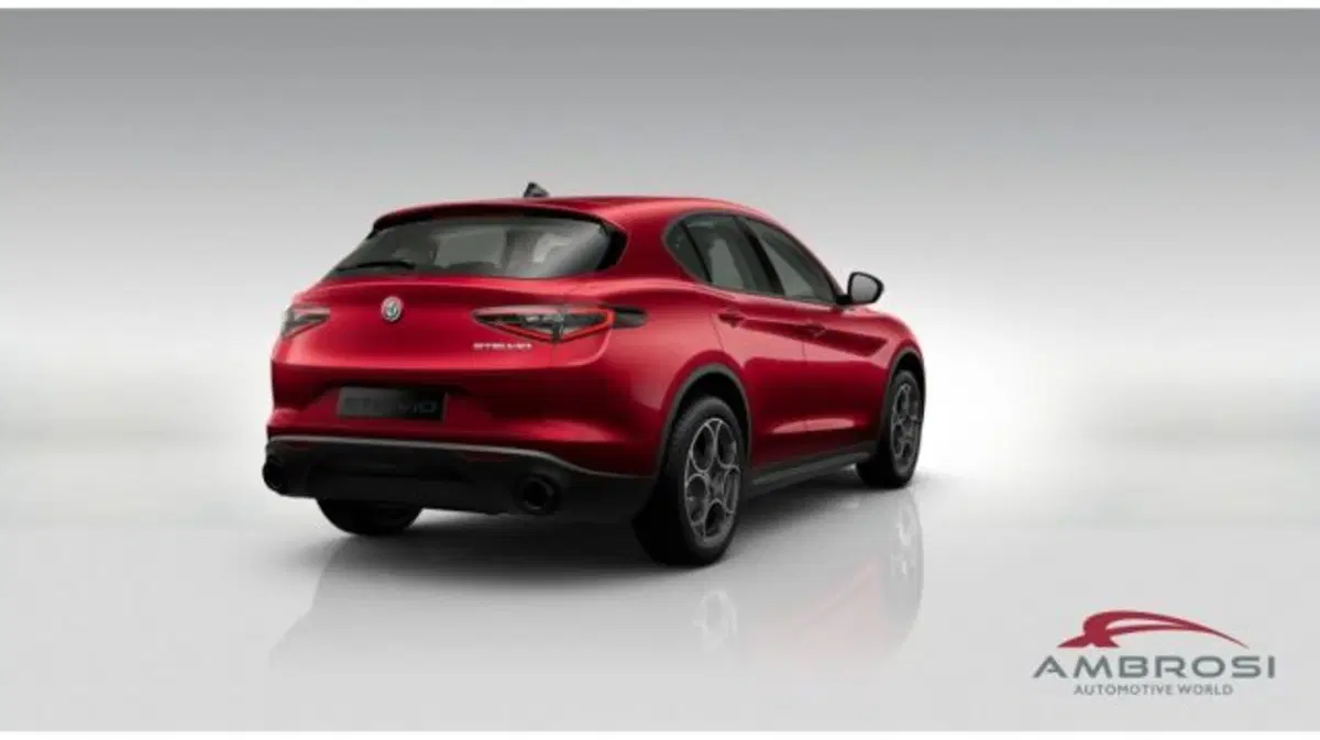 Alfa Romeo Stelvio nuova a Perugia (4)