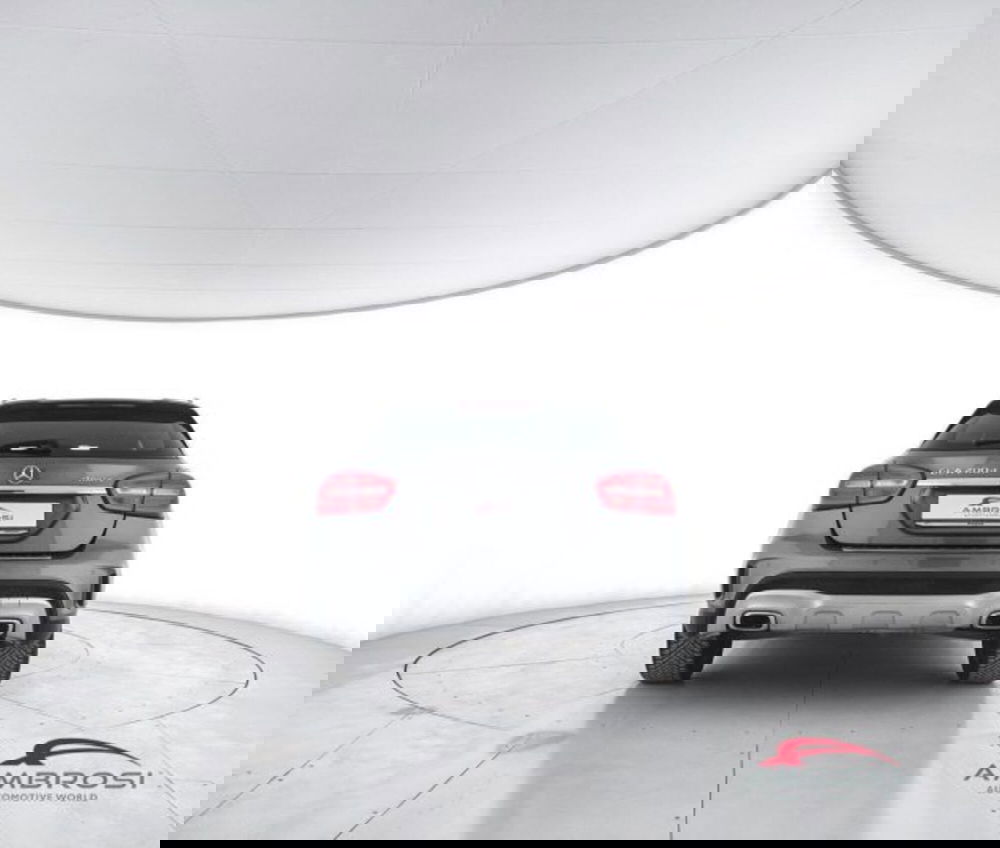 Mercedes-Benz GLA SUV usata a Perugia (6)