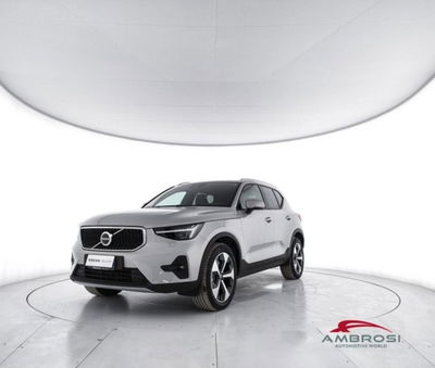 Volvo XC40 2.0 b3 Core auto del 2025 usata a Corciano