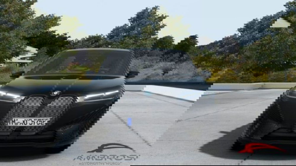 BMW iX nuova a Perugia (3)